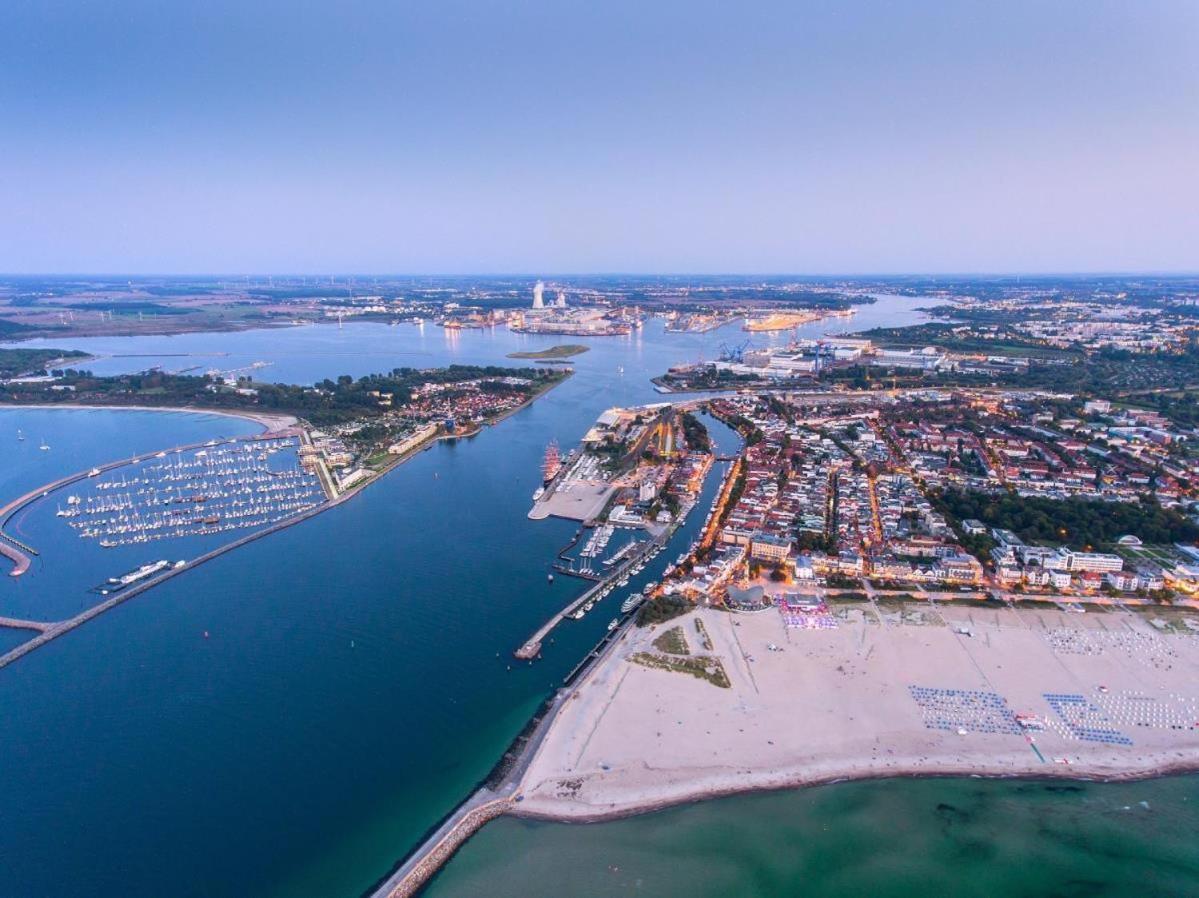 Kapitaen Karsten Rostock Luaran gambar
